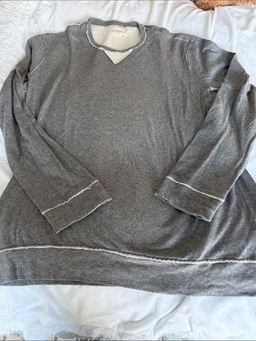 Gypsy 05 Heather Gray Crewneck with Raw-Edge Trim